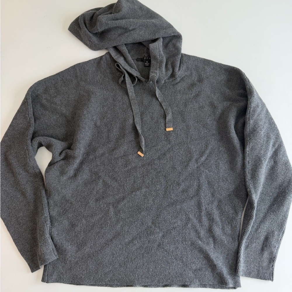 Cyrus Women’s Medium Charcoal Gray Hoodie